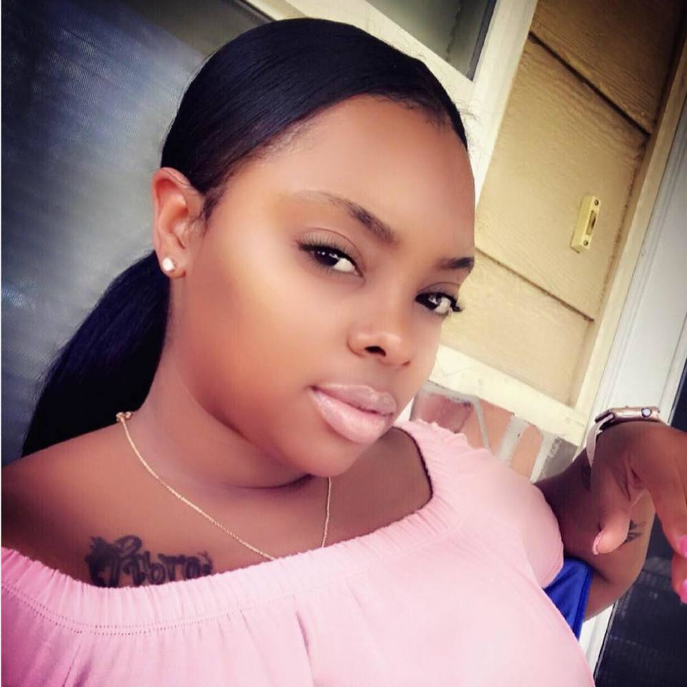 Meet your Posher, Deja'nique